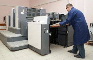 Operaciones auxiliares en industrias gráficas