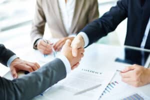 Mediación de seguros y reaseguros privados y actividades auxiliares