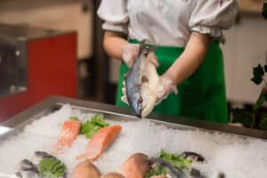 Pescadería y elaboración productos de pesca y acuicultura
